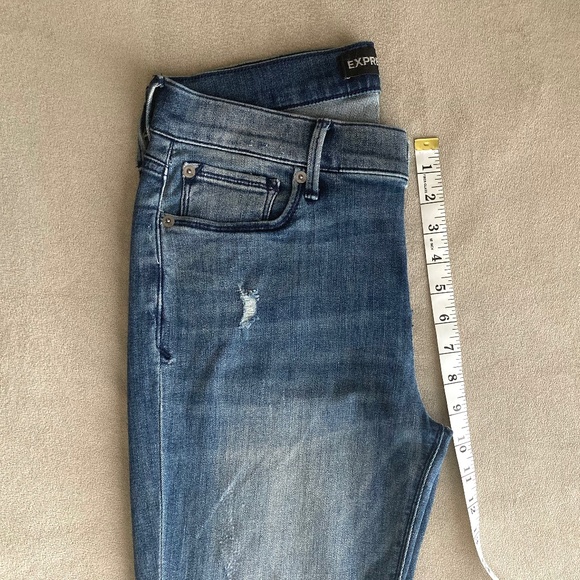 Express (NWOT) Mid Rise Legging Jeans  /Size 8 - Picture 6 of 9